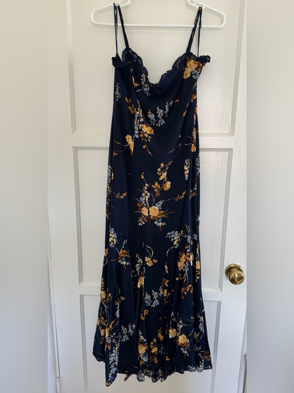 Reformation Lilibet dress in Seychelles (navy) - Picture 6 of 8
